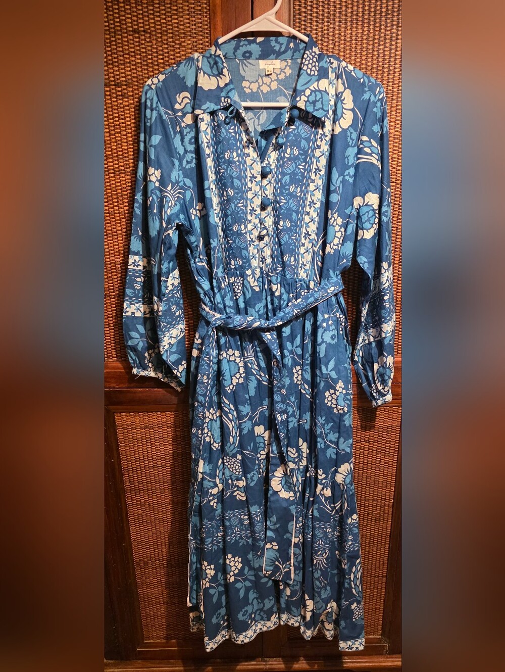 Farylina NWOT XL PTP 21 Blue And White Floral Pattern Maxi Dress